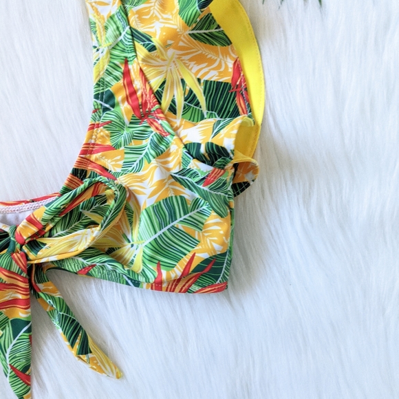 Yellow Tropical print tie front ruffle bikini top - Picture 5 of 7